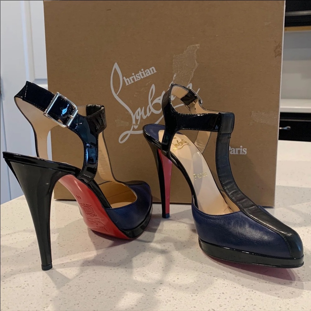 Christian Louboutin Super T Strap Pumps Sandals 41